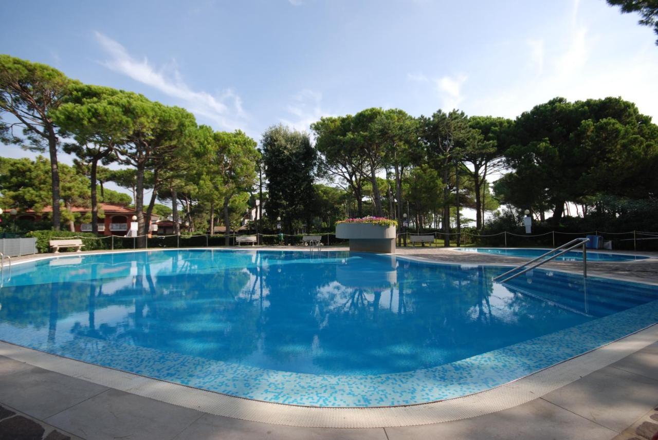 Residenza La Meridiana Lignano Sabbiadoro Exterior photo